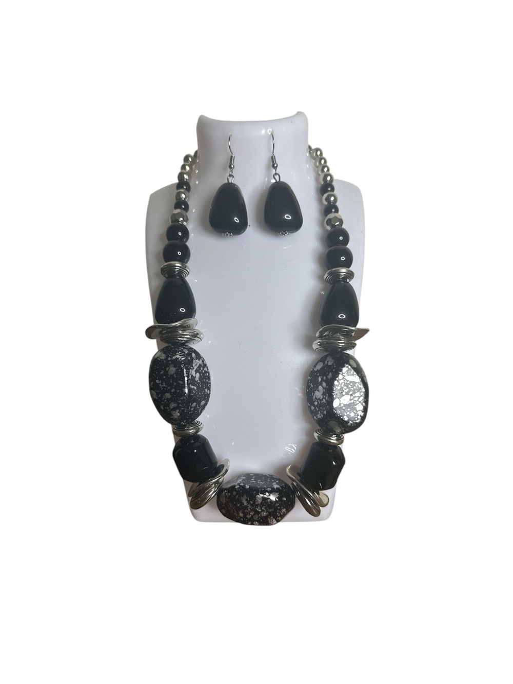 Black and Gray Fashion Necklace and Earrings NWOT